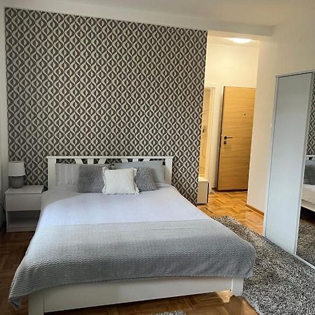 Ferienwohnung Centar Ns2 Novi Sad Exterior foto
